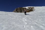 61 Ultimo strappo nel canalino del Pizzo di Petto